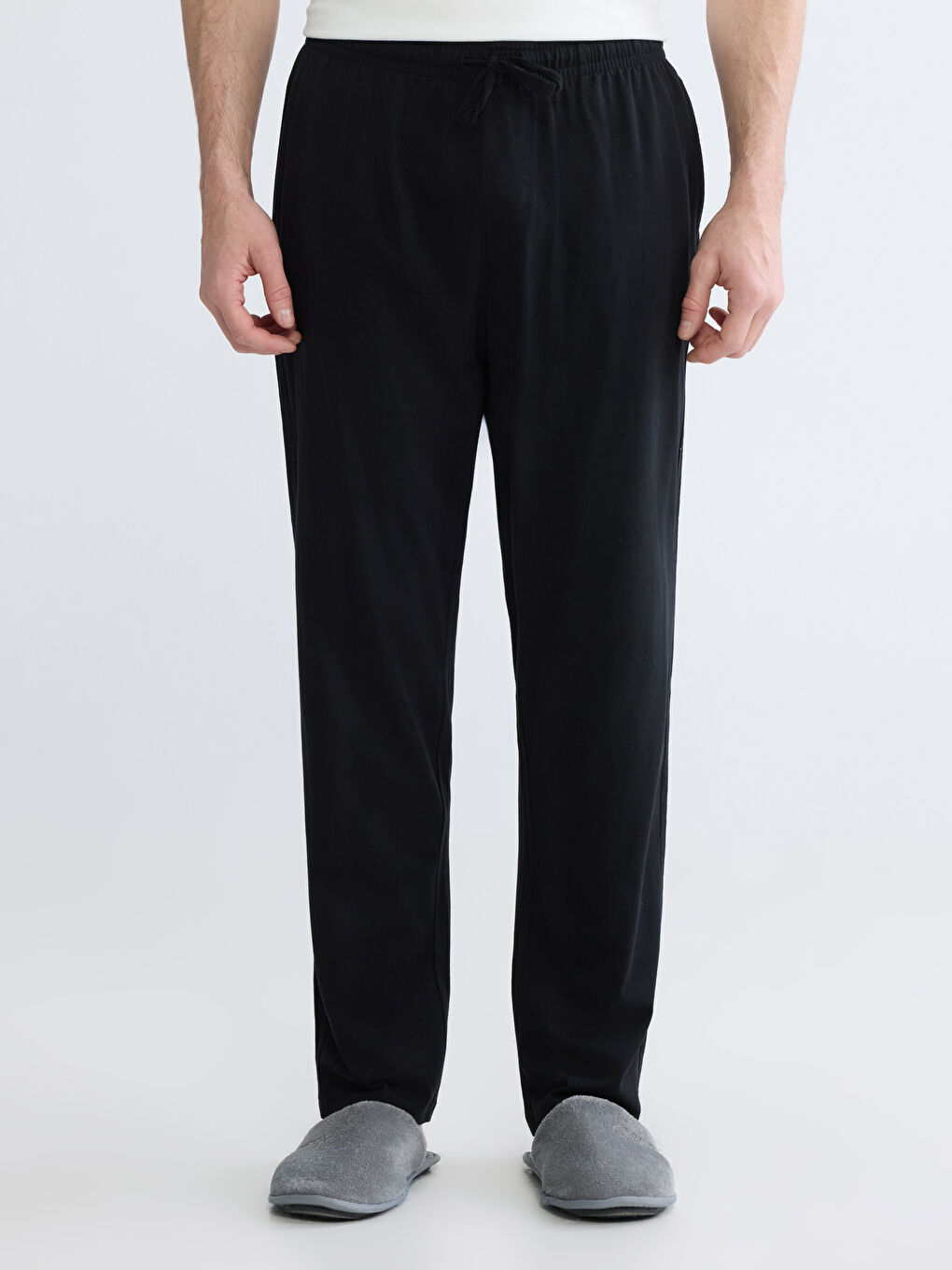 Men's Pajama Bottoms in a Classic Fit-1
