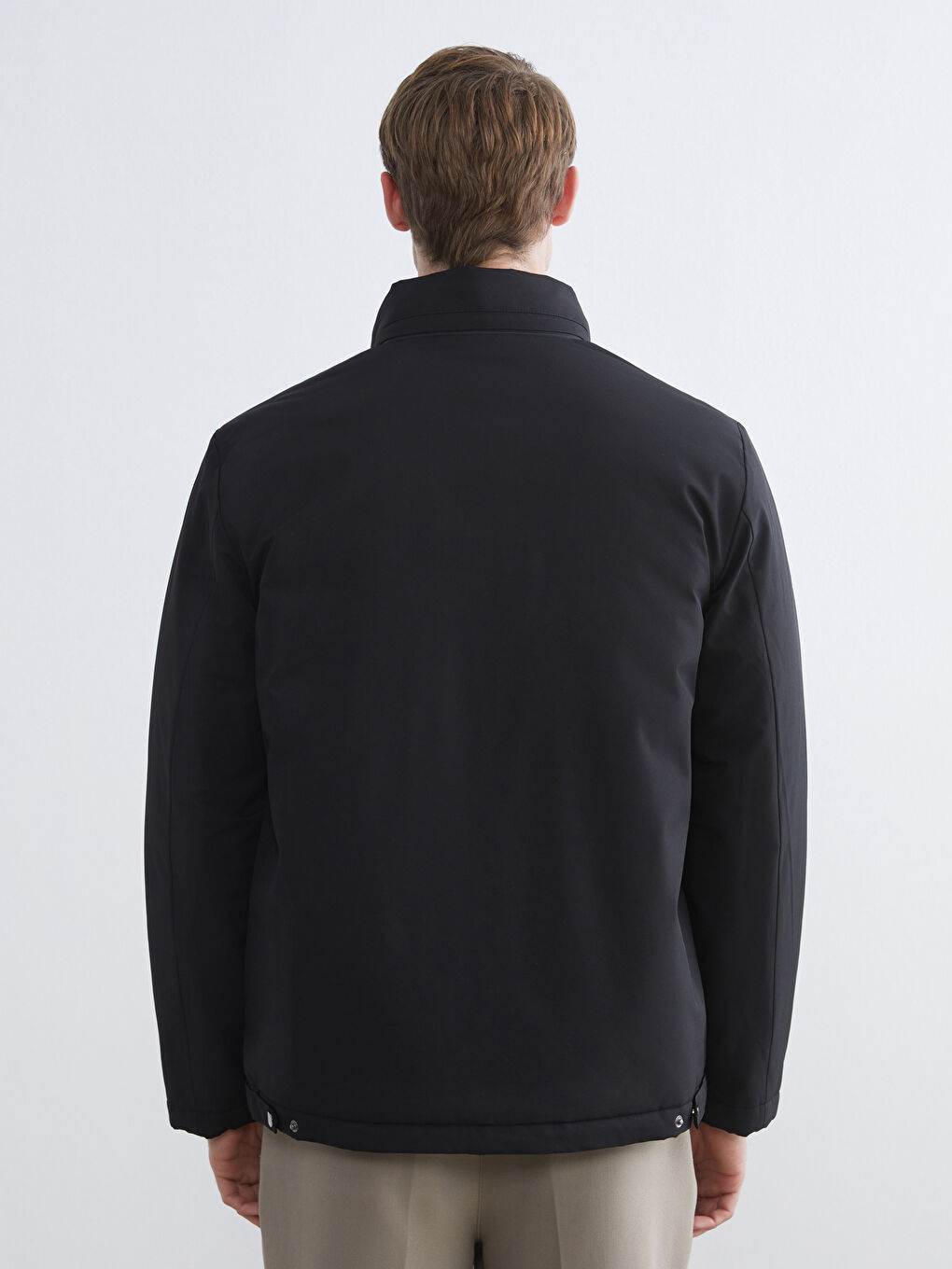 Siyah Standart Kalıp Kapüşonlu Erkek Mont-4