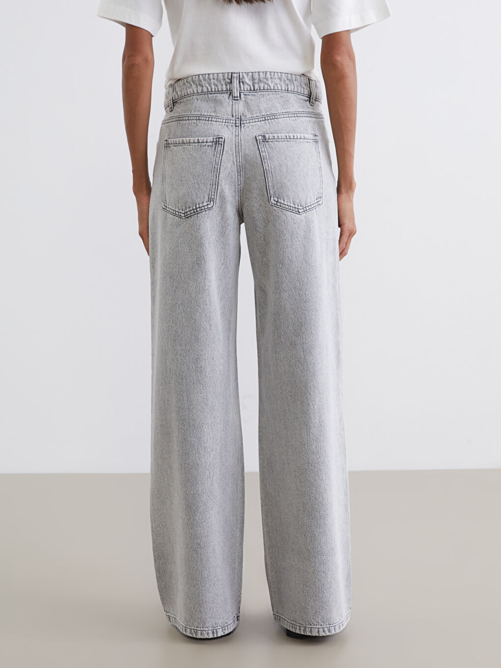 Hoch taillierte Baggy-Passform Damenjeans-3