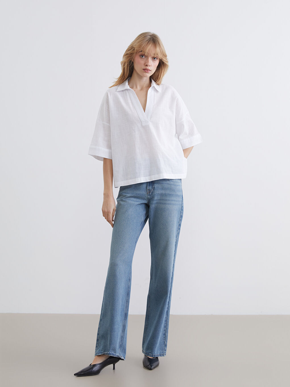Women's Straight Fit Jean