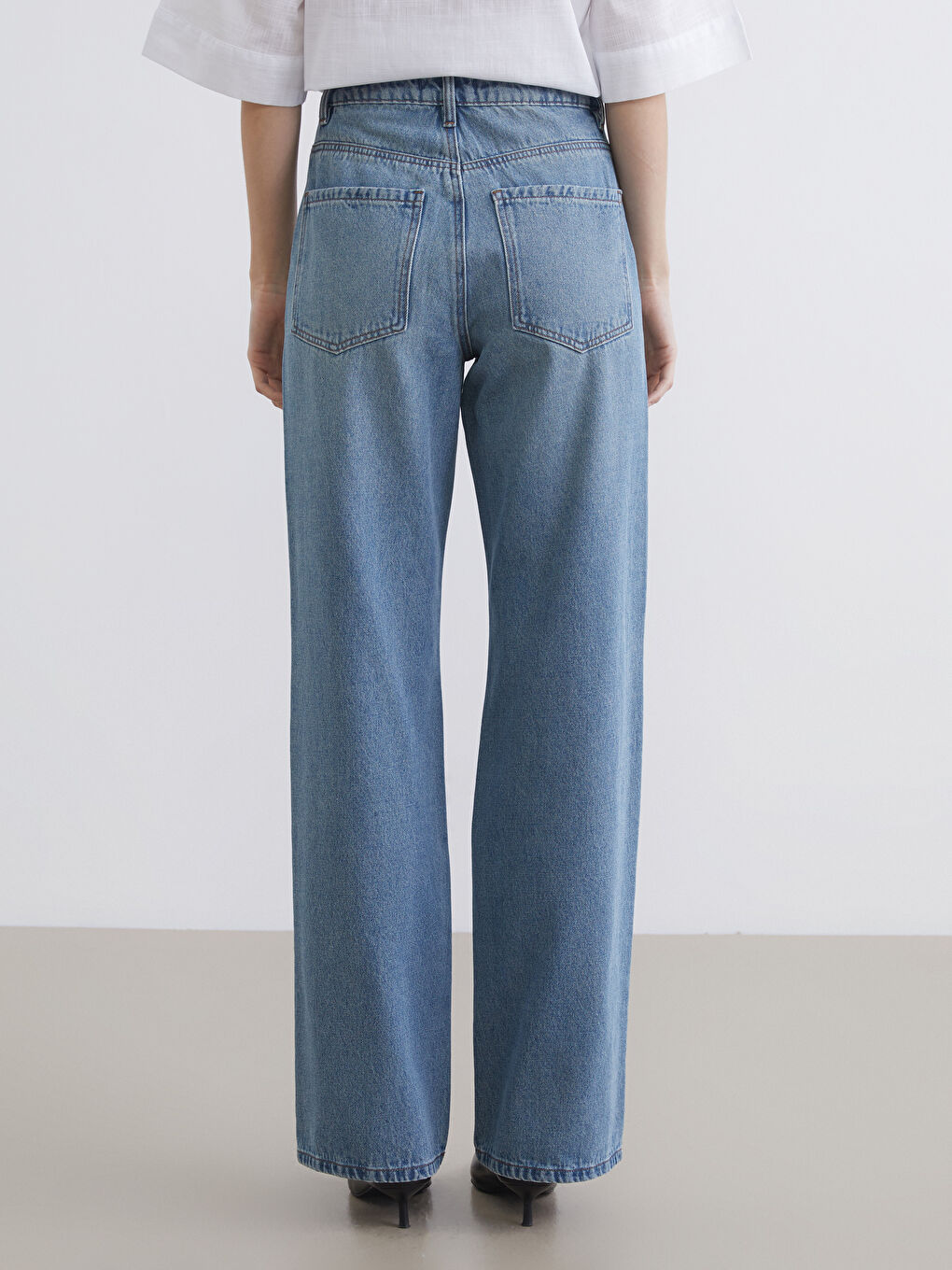 Women's Straight Fit Jean-3