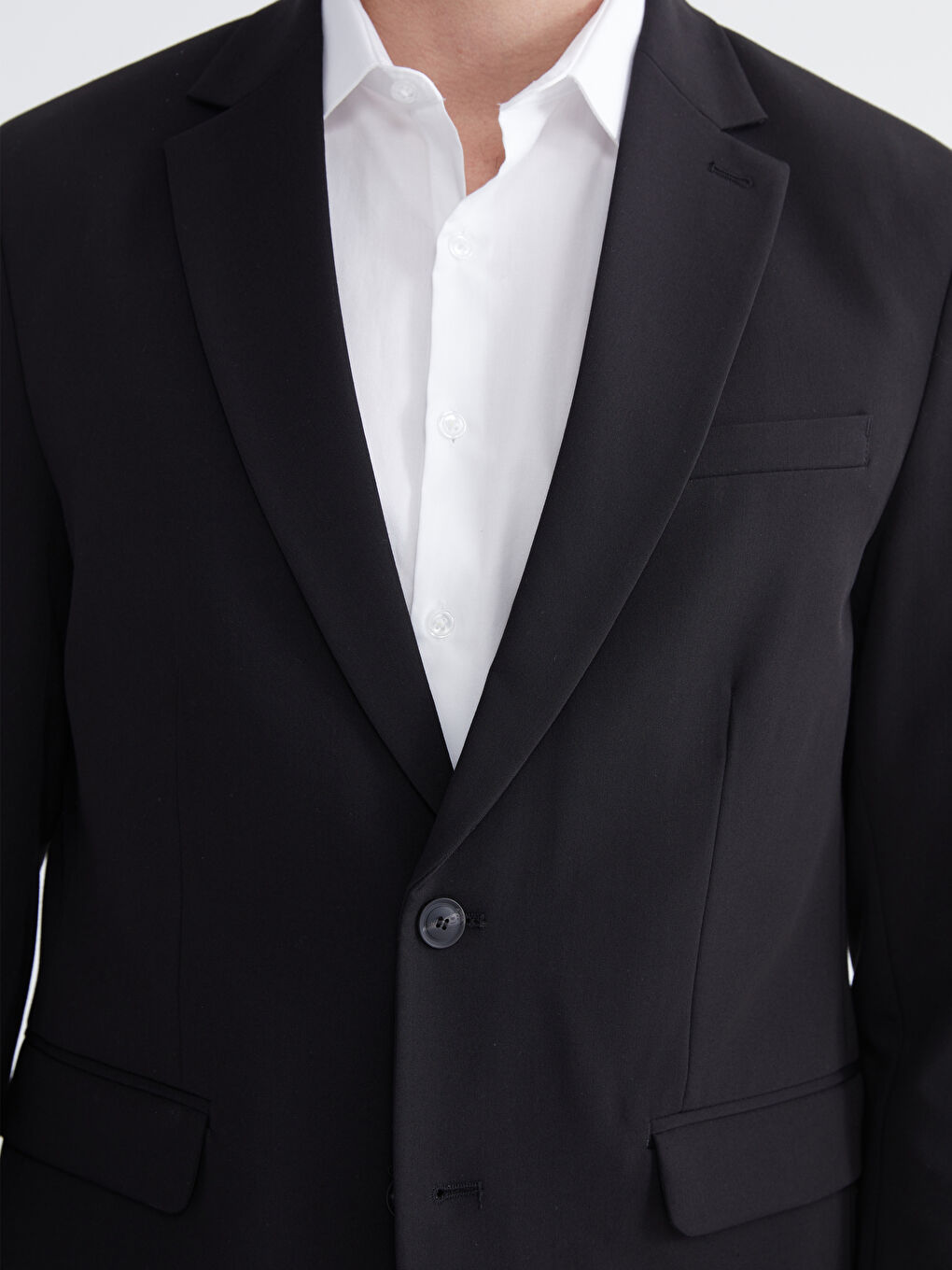 بلیزەر ڕه‌ش پیاو-2