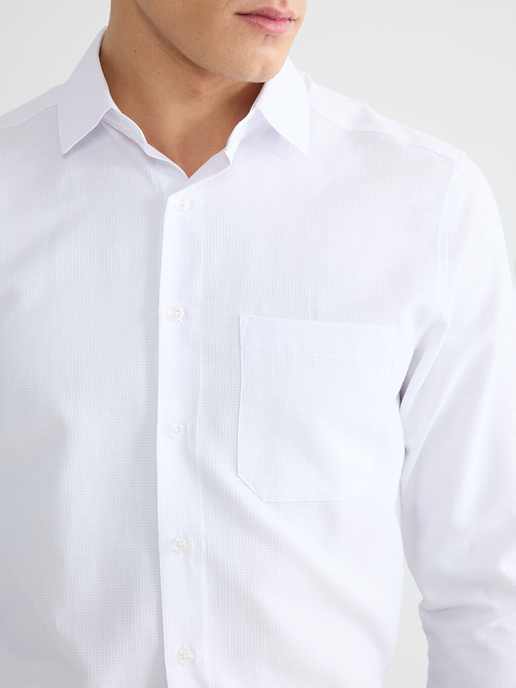 Beyaz Regular Fit Armürlü Erkek Gömlek-2