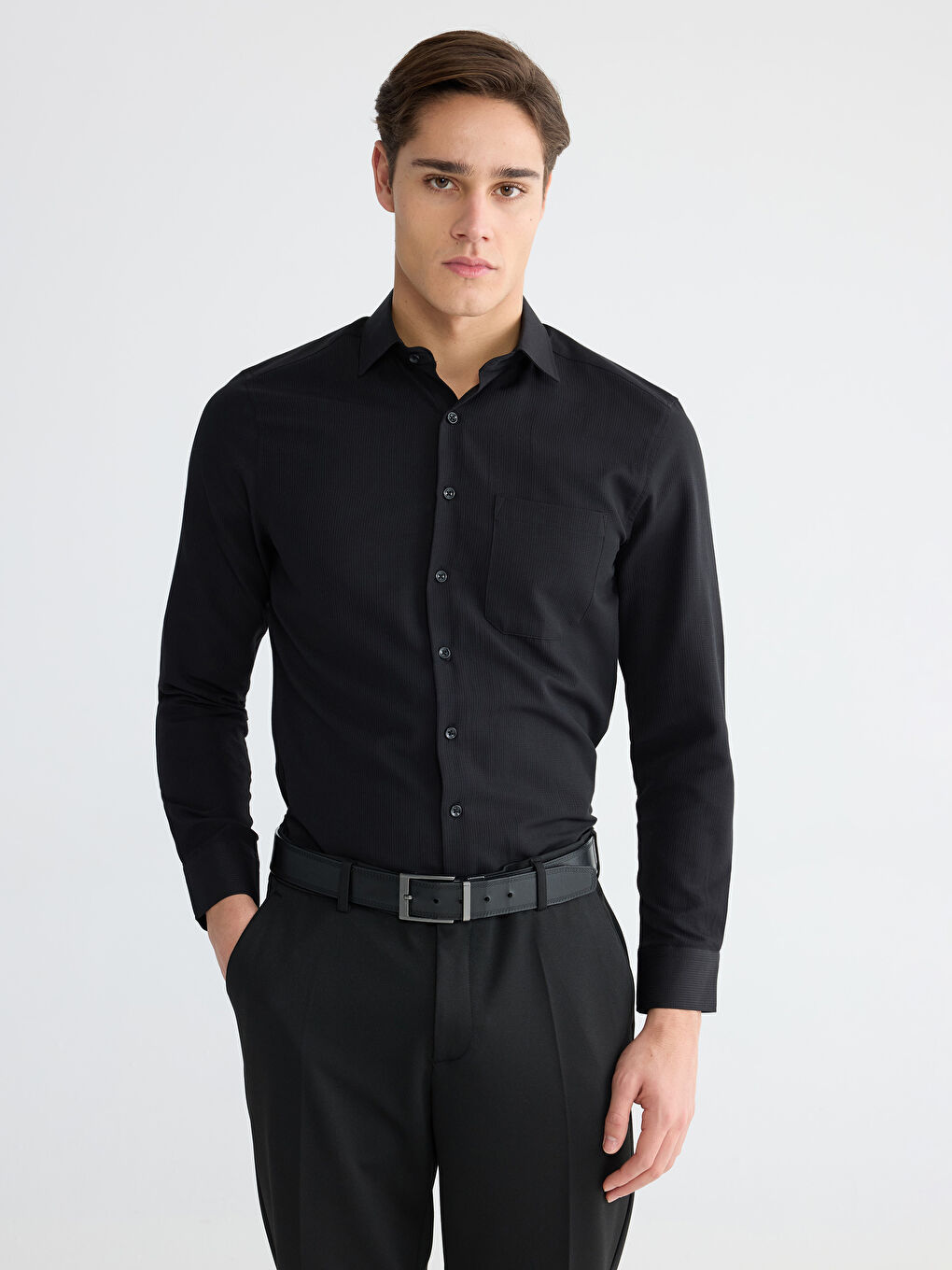 Siyah Regular Fit Armürlü Erkek Gömlek