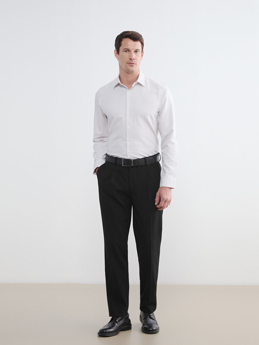 Bej Slim Fit Çizgili Gabardin Erkek Gömlek-1