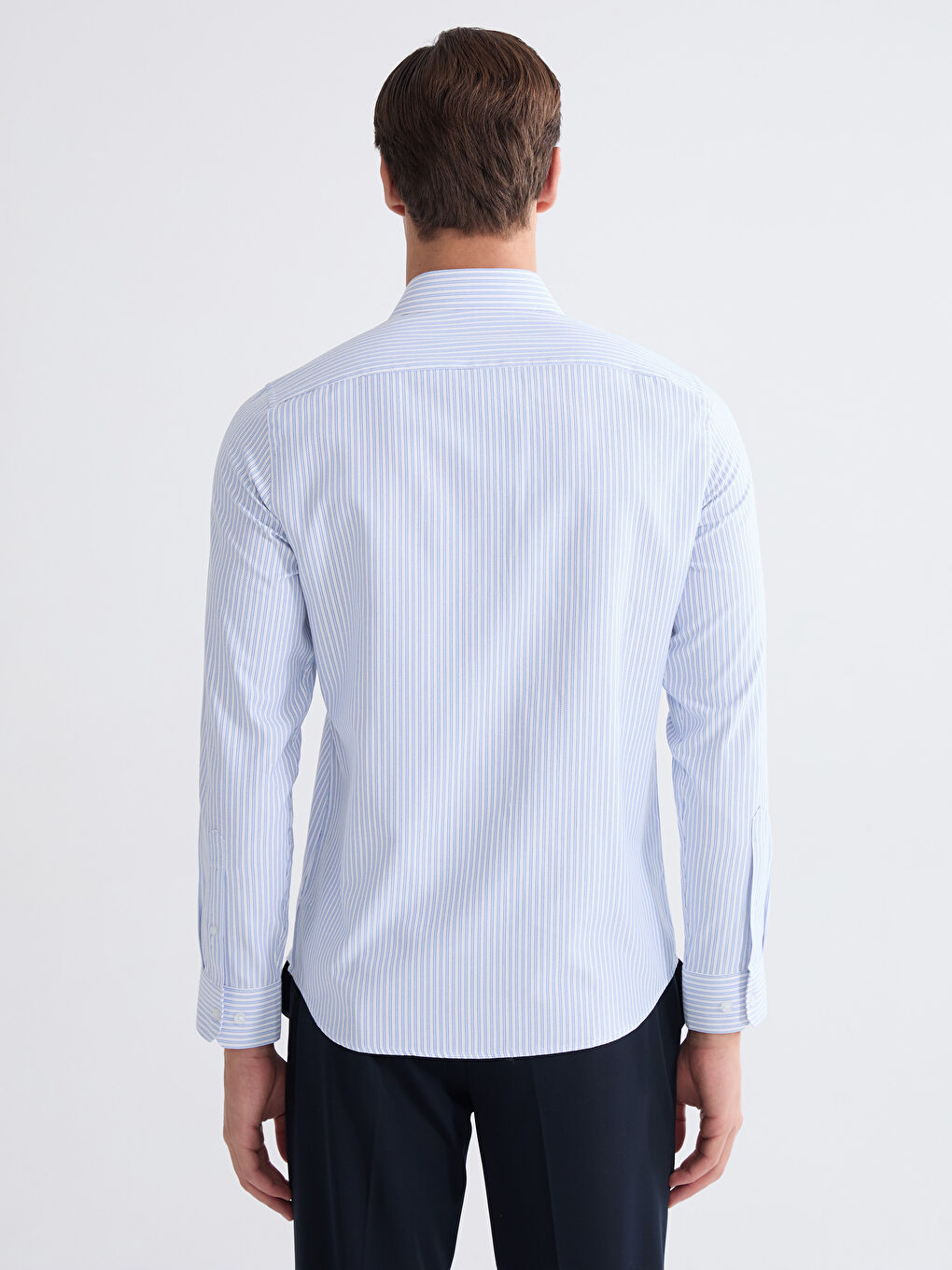 მამაკაცები ლურჯი პერანგი-3