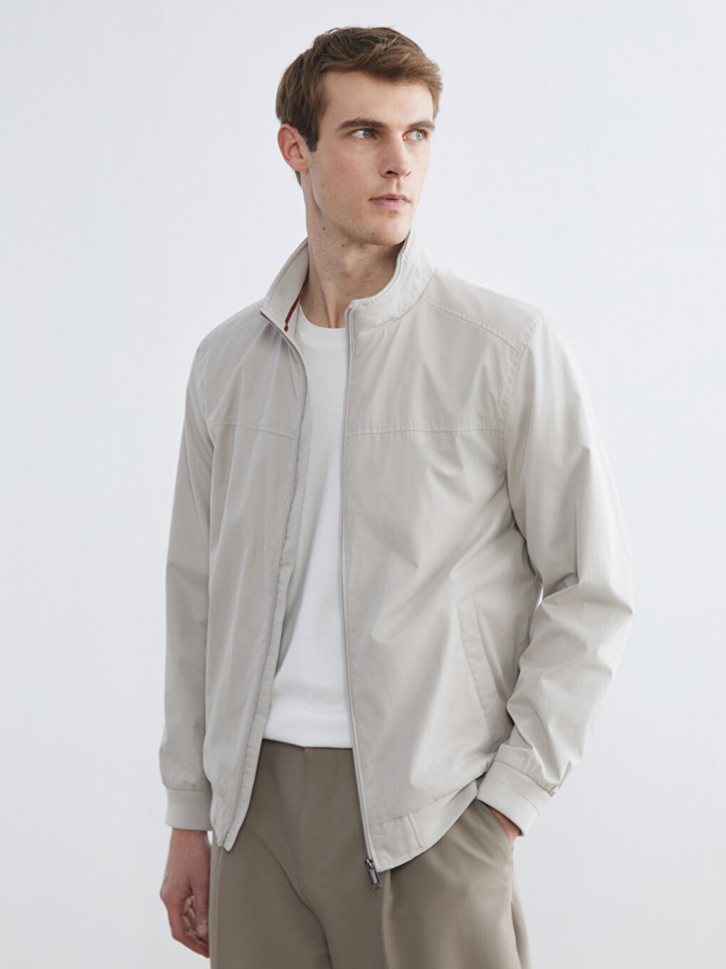 Bej Standart Kalıp Dik Yaka Erkek Mont