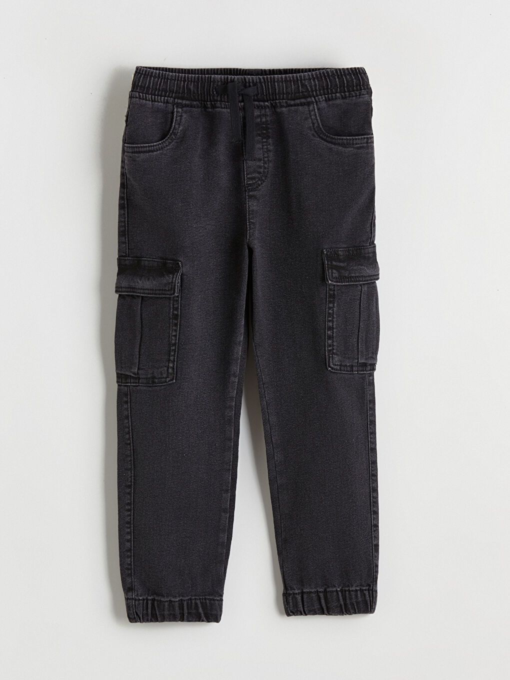 جينز أسود ولد