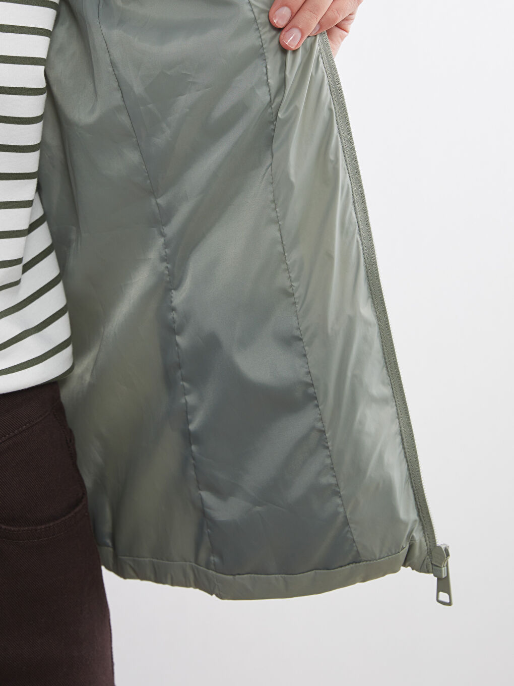 Hooded Women's Puffer Coat-3