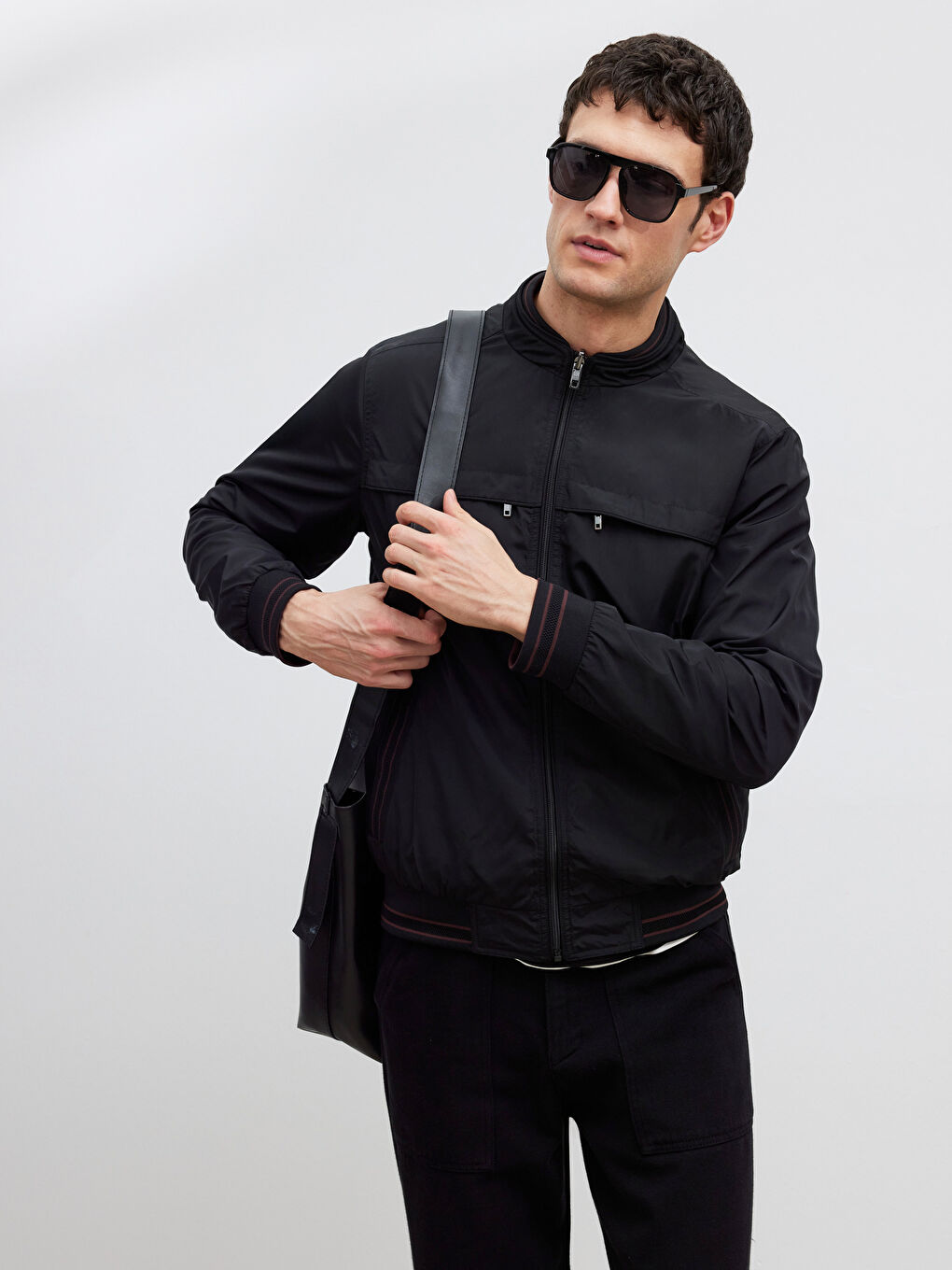 Siyah Standart Kalıp Dik Yaka Erkek Mont