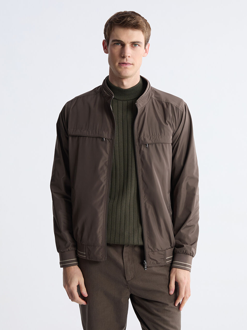 Haki Standart Kalıp Dik Yaka Erkek Mont-1