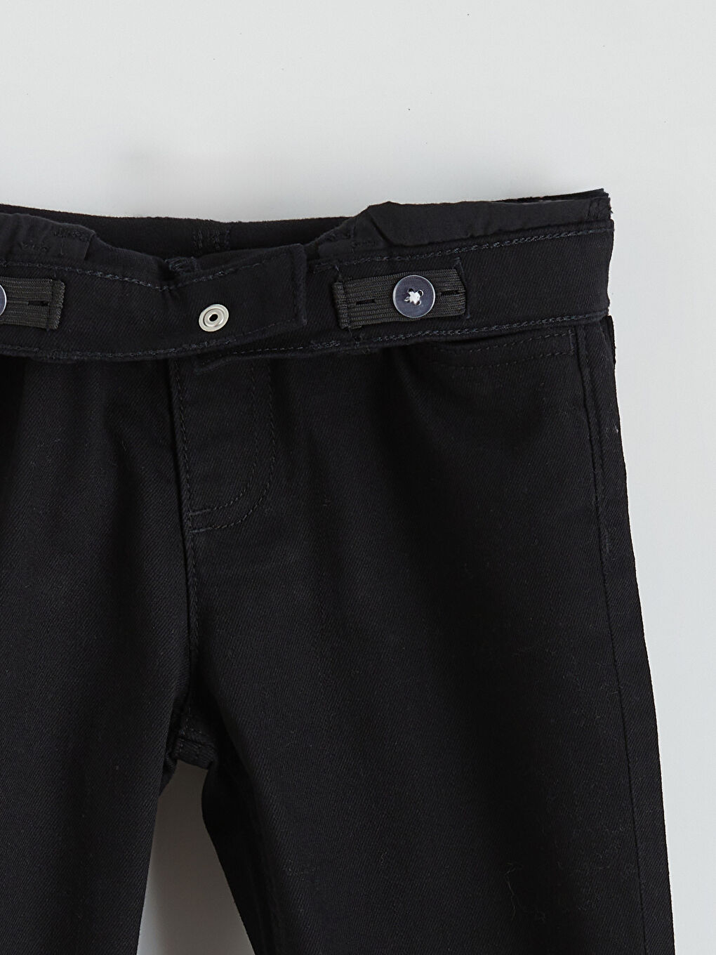 Dečje pantalone sa podesivim elastičnim strukom-1