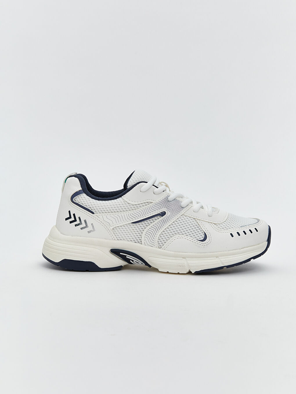 Beyaz Bağcıklı Kadın Spor Ayakkabı-1