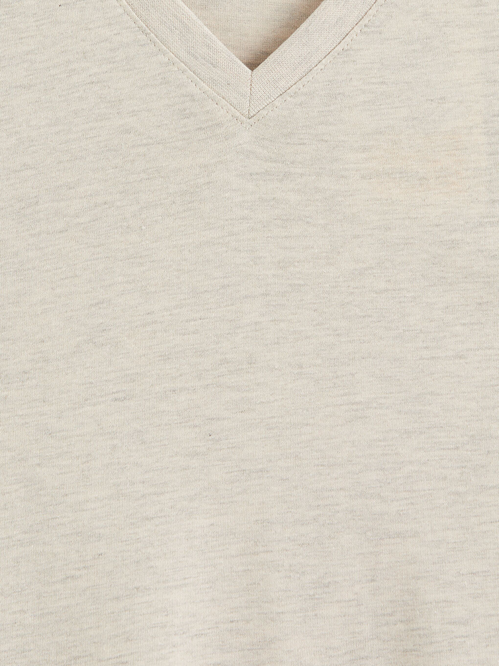 تيشيرت جيرسي بياقة على شكل حرف V للرجال-2