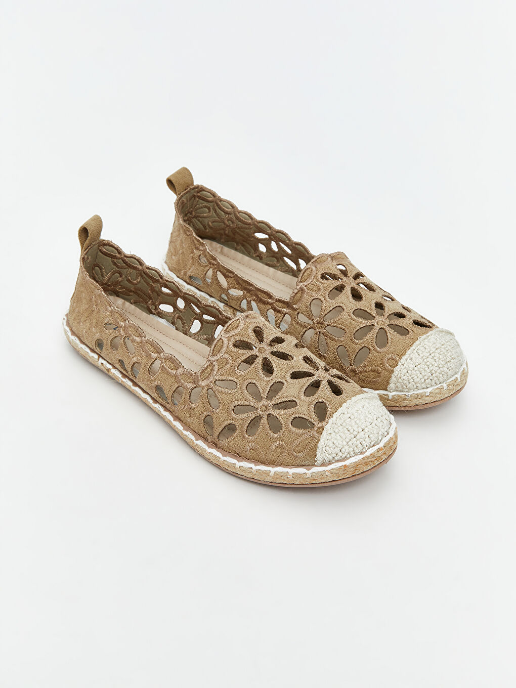 LCW STEPS پێڵاوی بالێ بێجی ژن -S61554Z8-DFV
