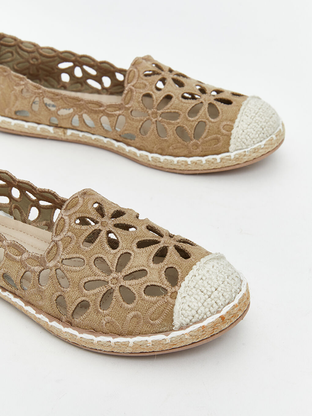 LCW STEPS پێڵاوی بالێ بێجی ژن -S61554Z8-DFV