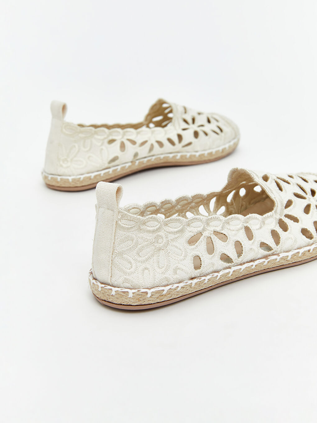 LCW STEPS أحذية باليه مسطحة بيج امرأة -S61554Z8-R81