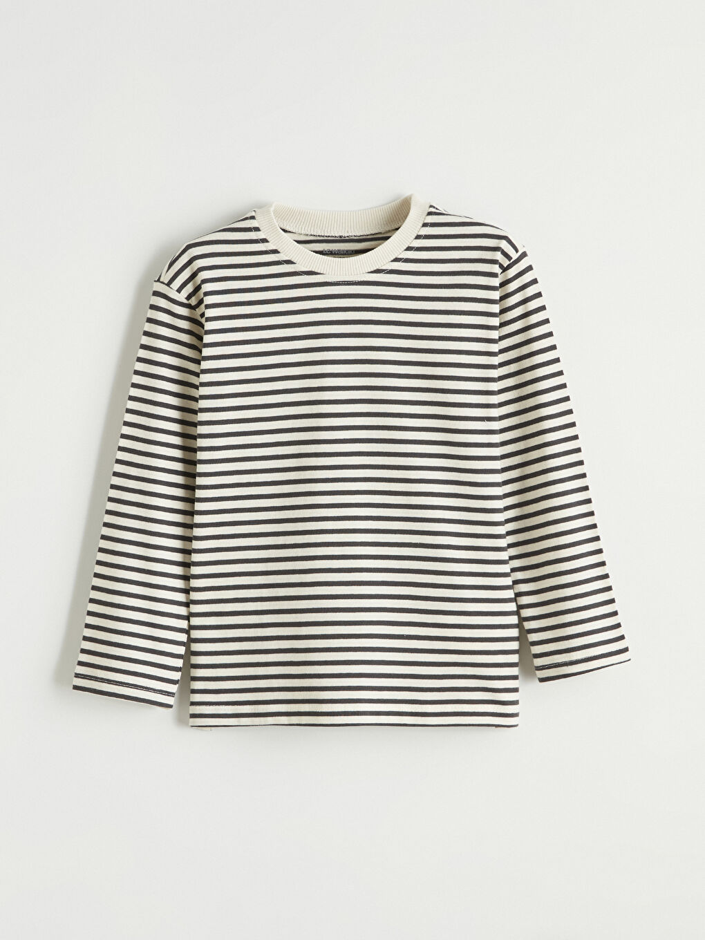 Ekru Bisiklet Yaka Uzun Kollu Erkek Çocuk Tişört