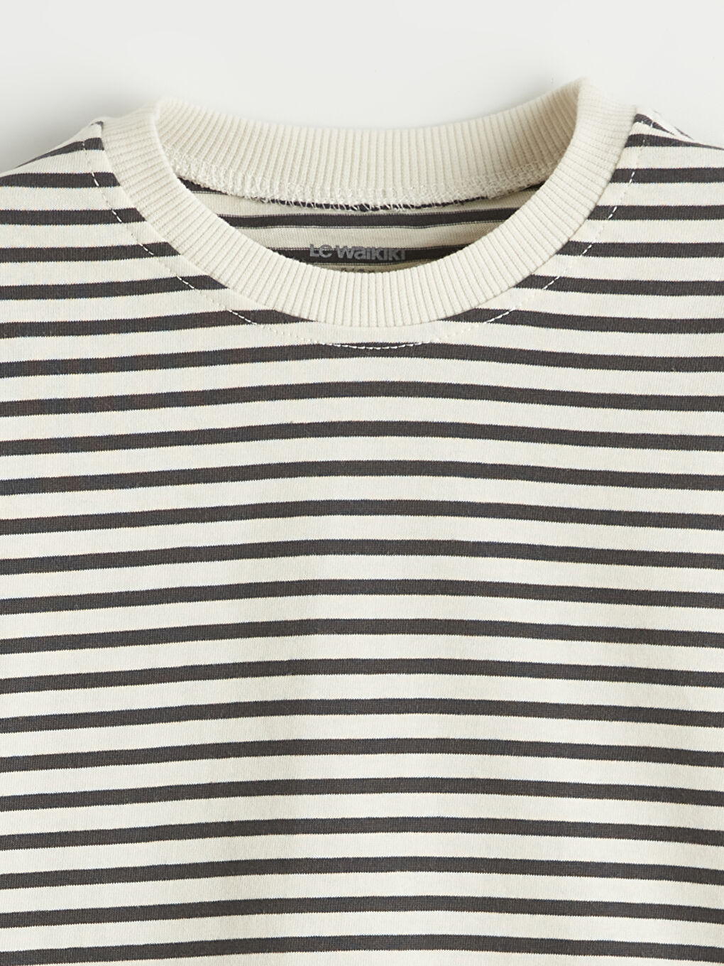 Ekru Bisiklet Yaka Uzun Kollu Erkek Çocuk Tişört-2