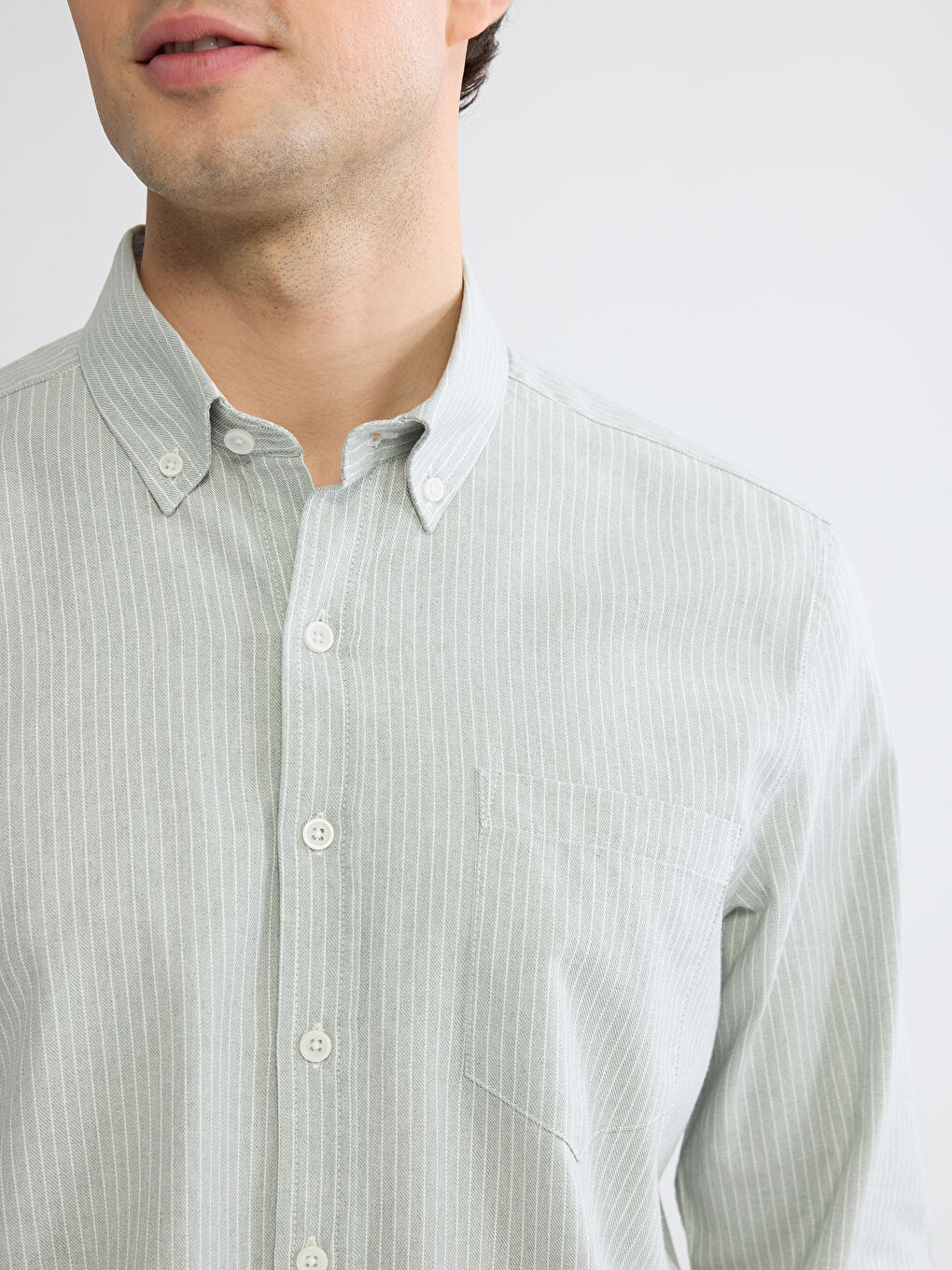 Yeşil Regular Fit Çizgili Keten Görünümlü Erkek Gömlek-2