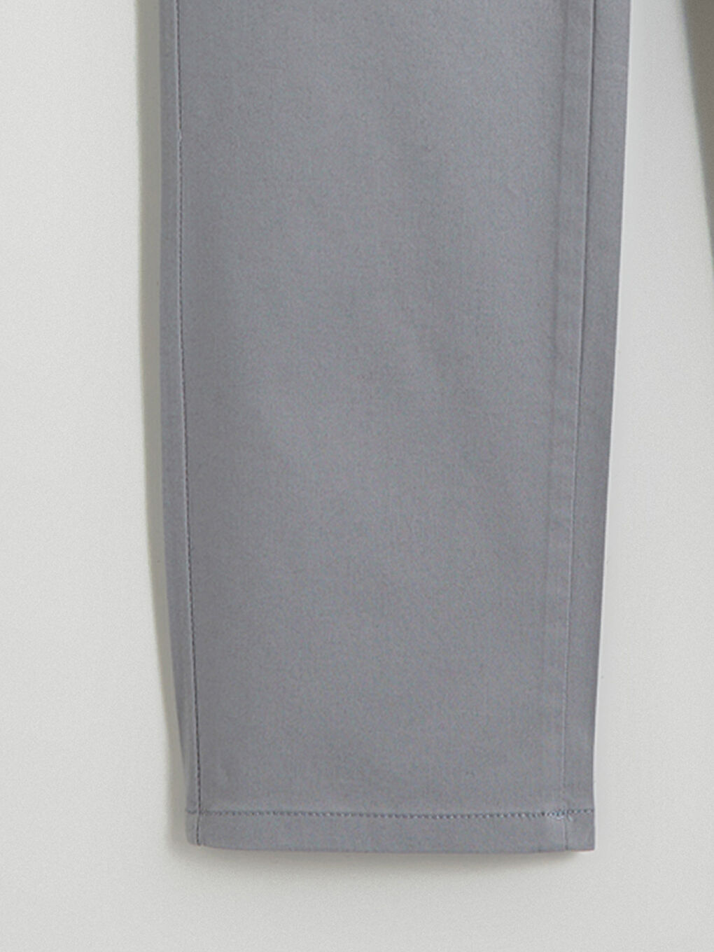 Gri Standart Kalıp Gabardin Erkek Chino Pantolon-5