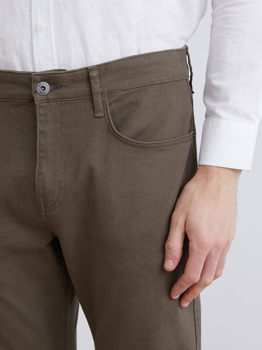 Kahverengi Dar Kalıp Gabardin Erkek Chino Pantolon-2