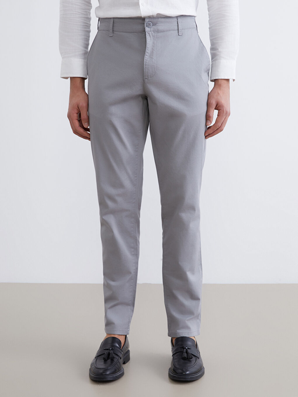 Gri Dar Kalıp Erkek Chino Pantolon-1
