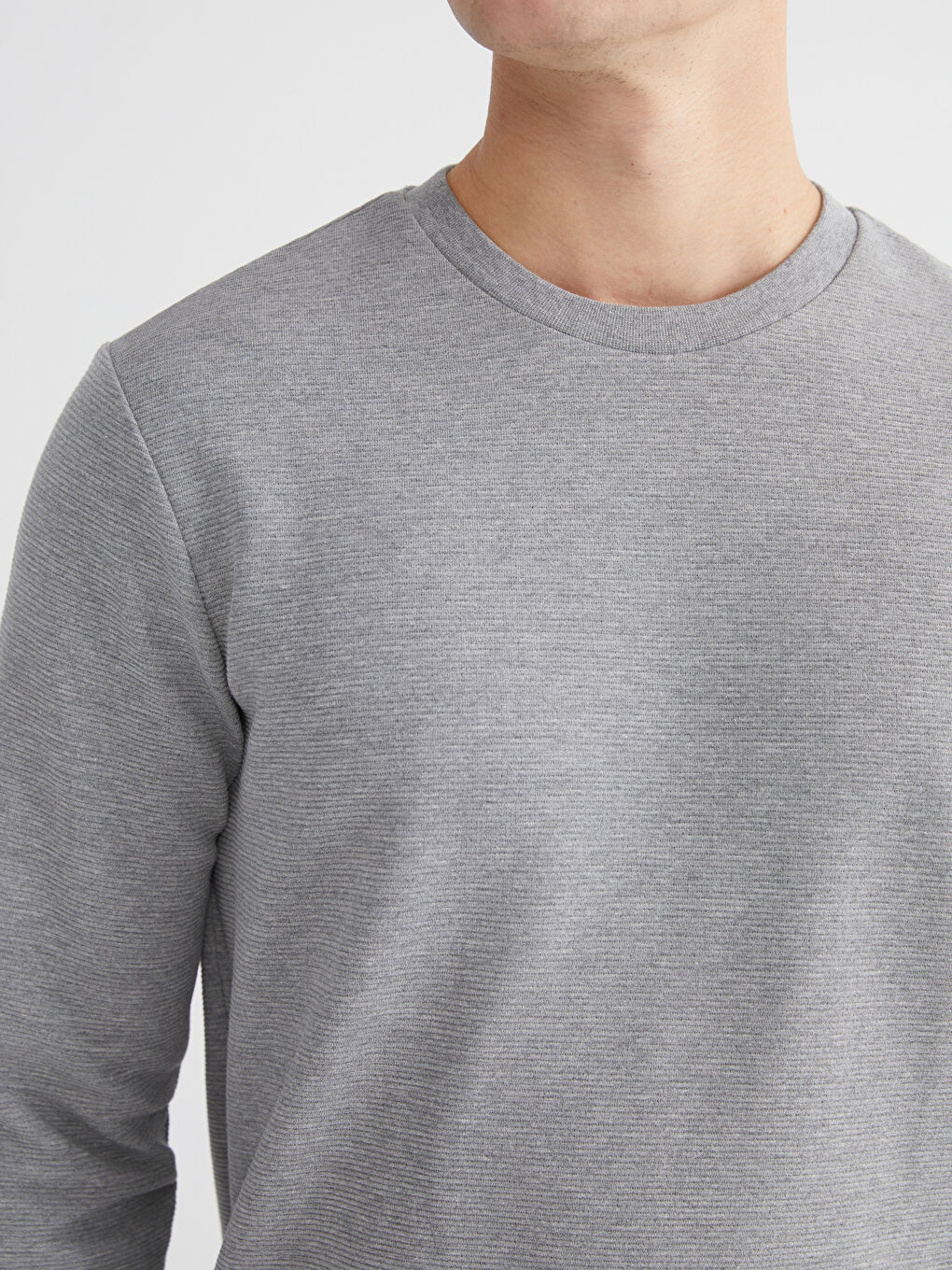 Gri Bisiklet Yaka Erkek Sweatshirt-2