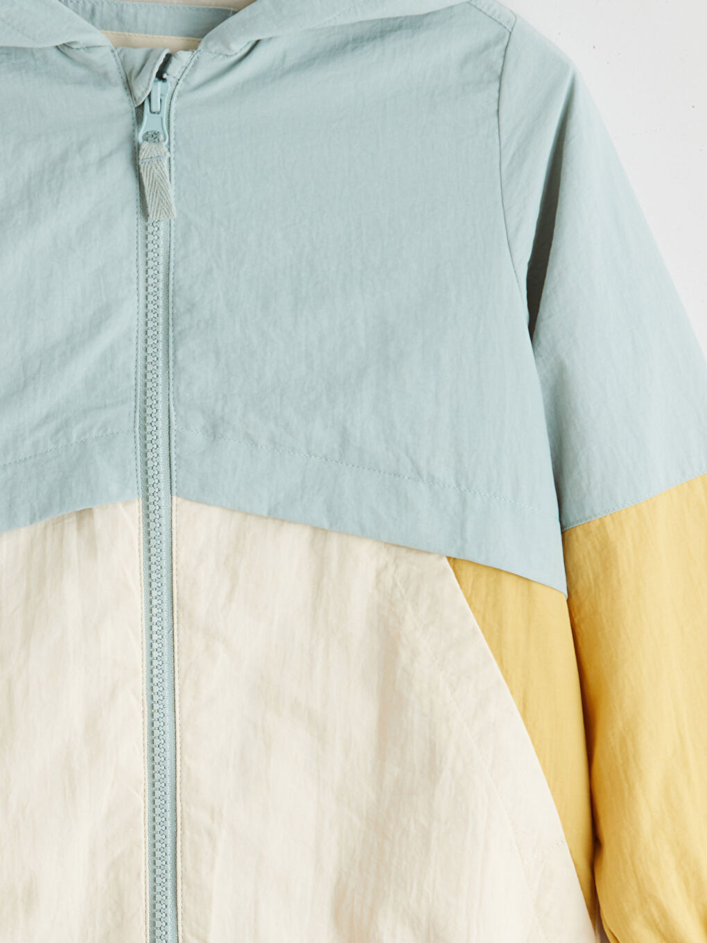 Yeşil Kapüşonlu Renk Bloklu Erkek Çocuk Mont-2