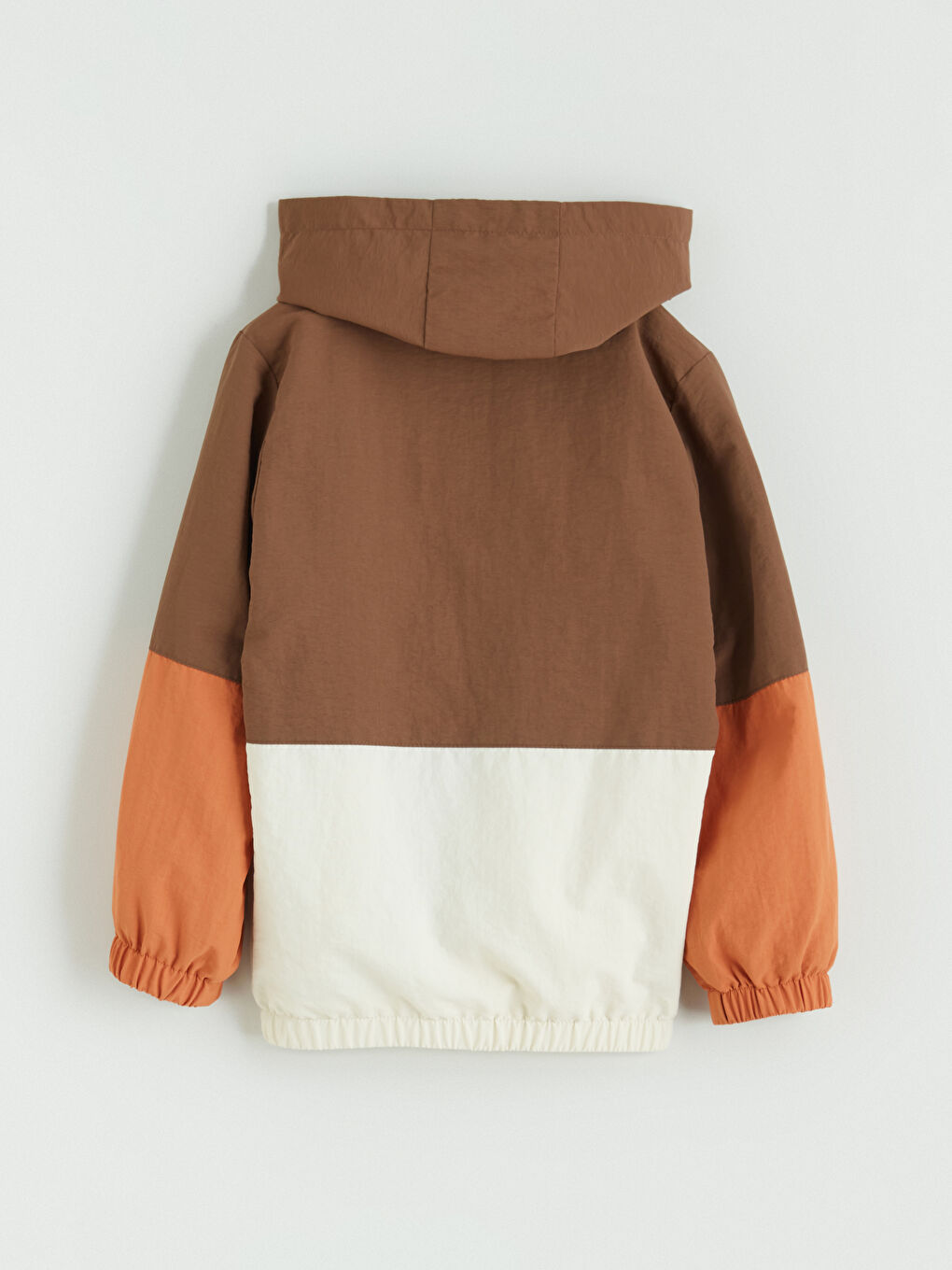 Kahverengi Kapüşonlu Renk Bloklu Erkek Çocuk Mont-4