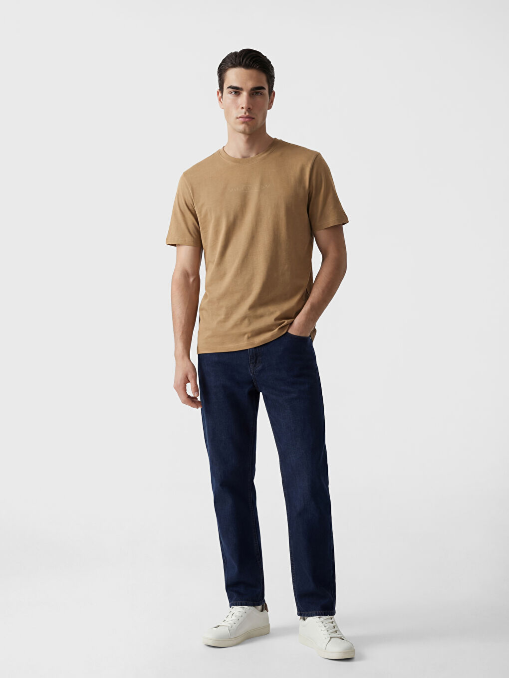 Мужская футболка с круглым вырезом с принтом-1