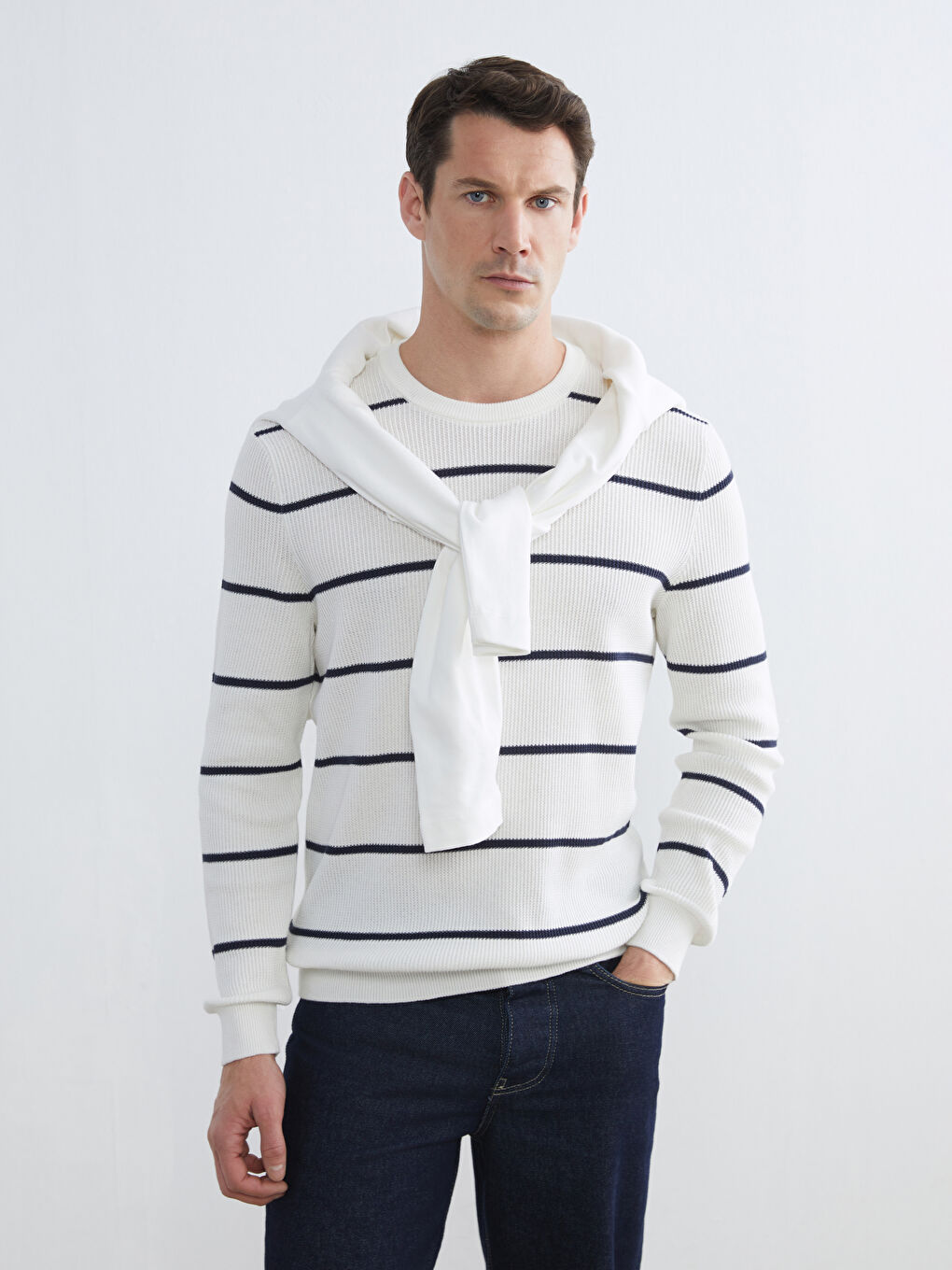 Ekru Bisiklet Yaka Çizgili Erkek Kazak