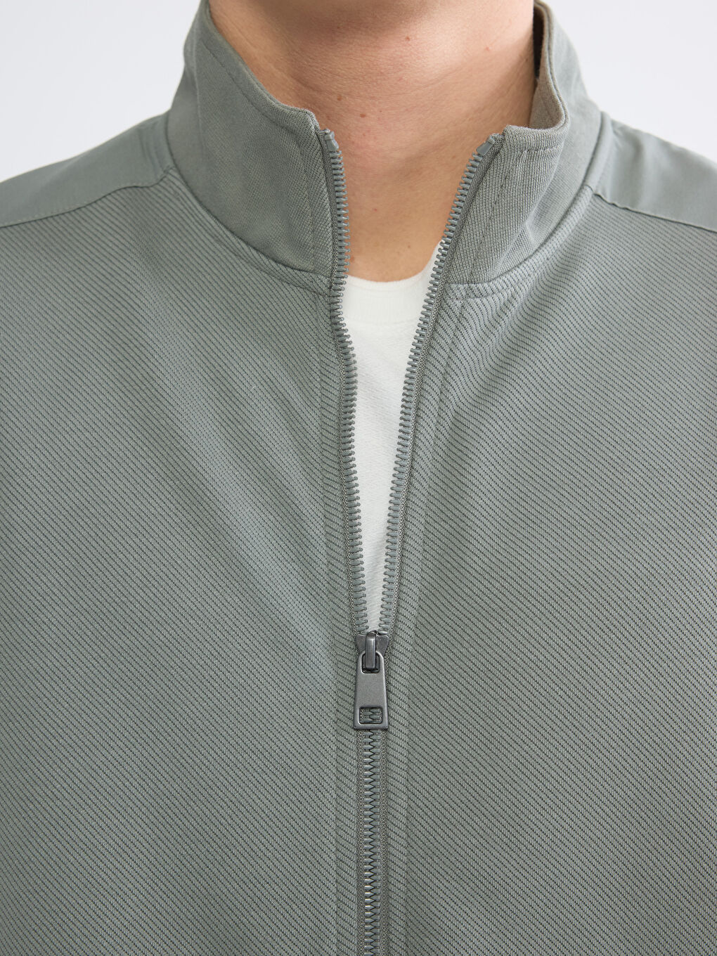 Haki Dik Yaka Erkek Fermuarlı Sweatshirt-3