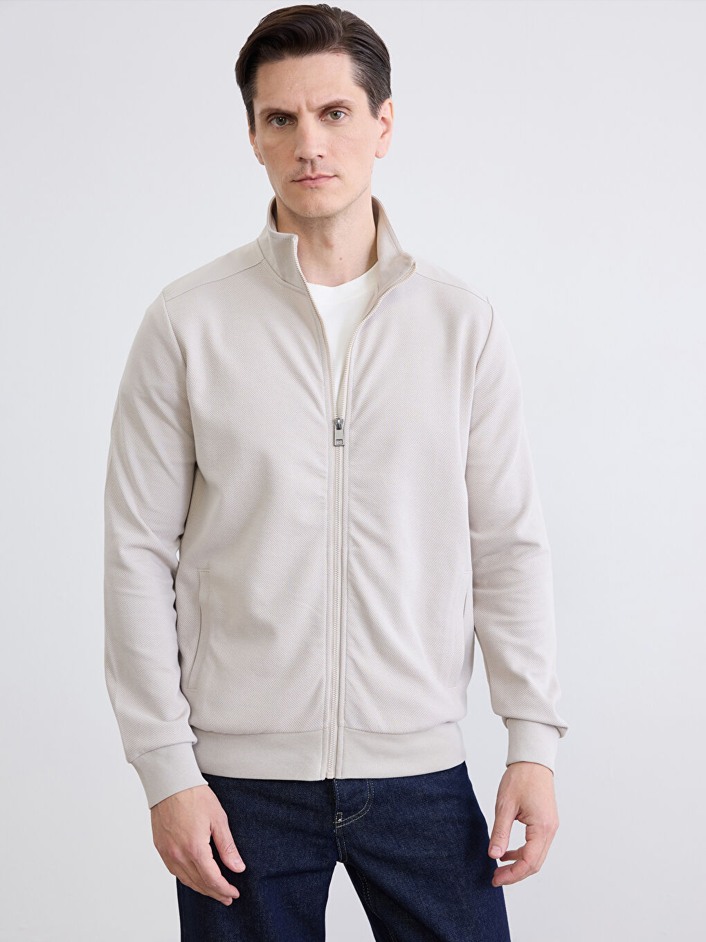 Мъжки суичър с висока яка и цип-2