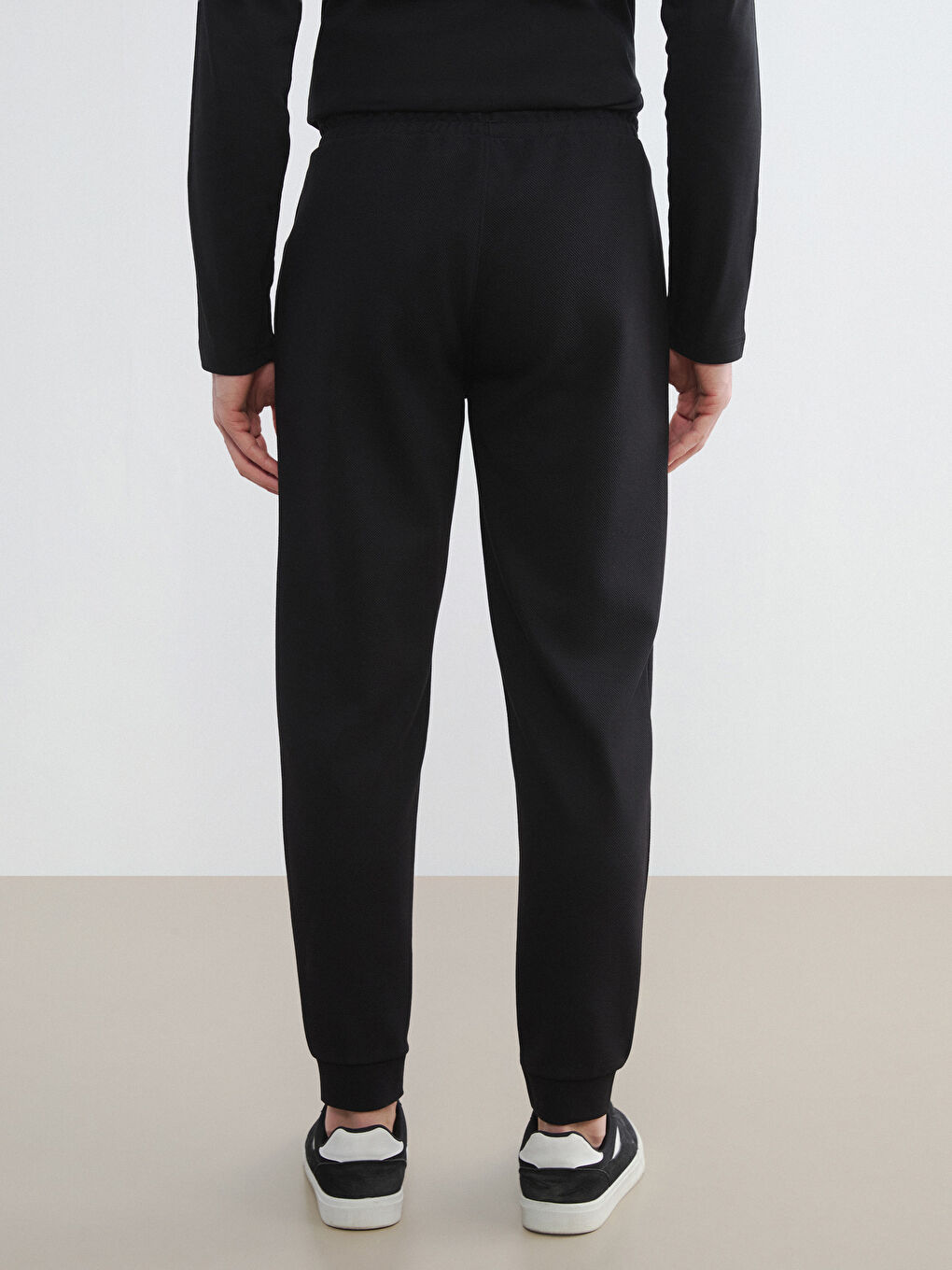 Siyah Standart Kalıp Erkek Jogger Eşofman Altı-3
