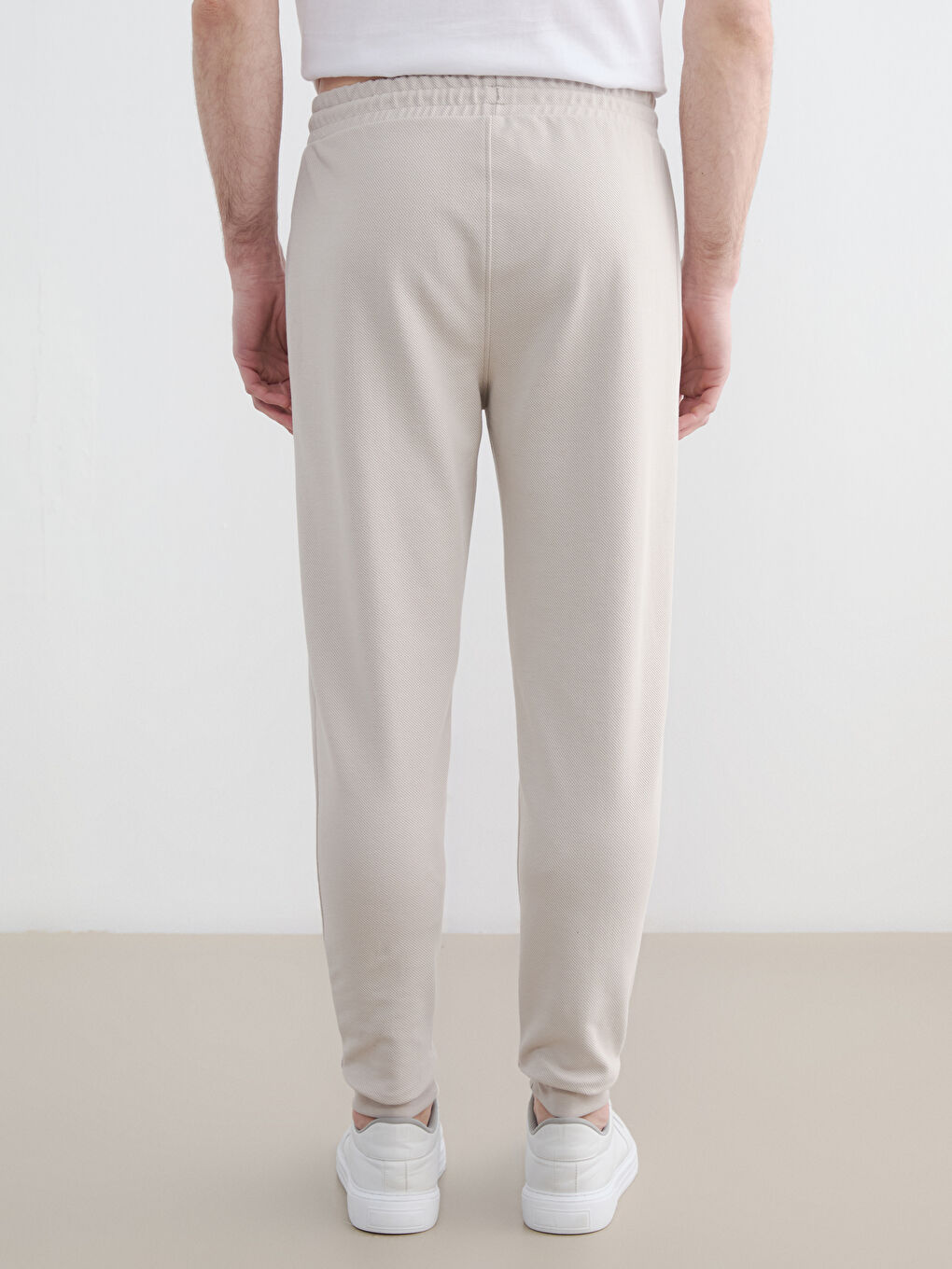 Bej Standart Kalıp Erkek Jogger Eşofman Altı-3