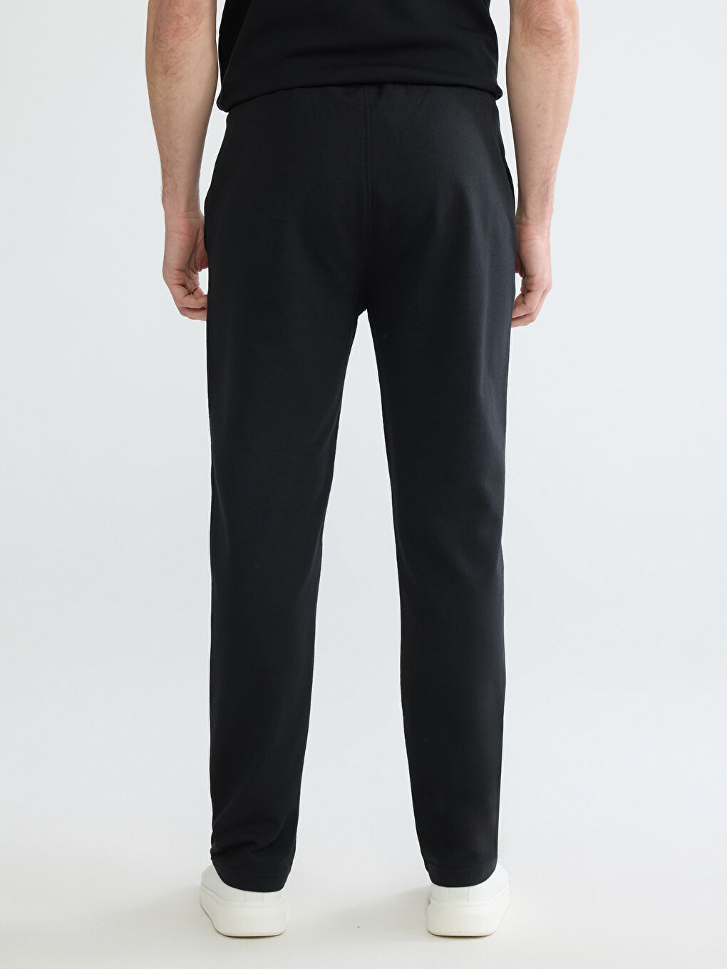 Siyah Standart Kalıp Erkek Eşofman Altı-3