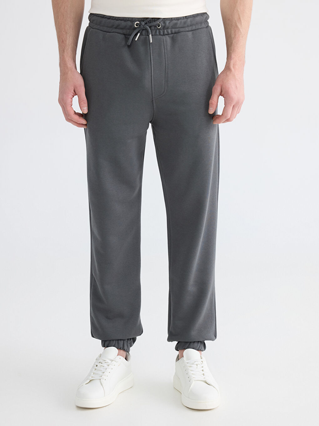 Antrasit Standart Kalıp Erkek Jogger Eşofman Altı-1