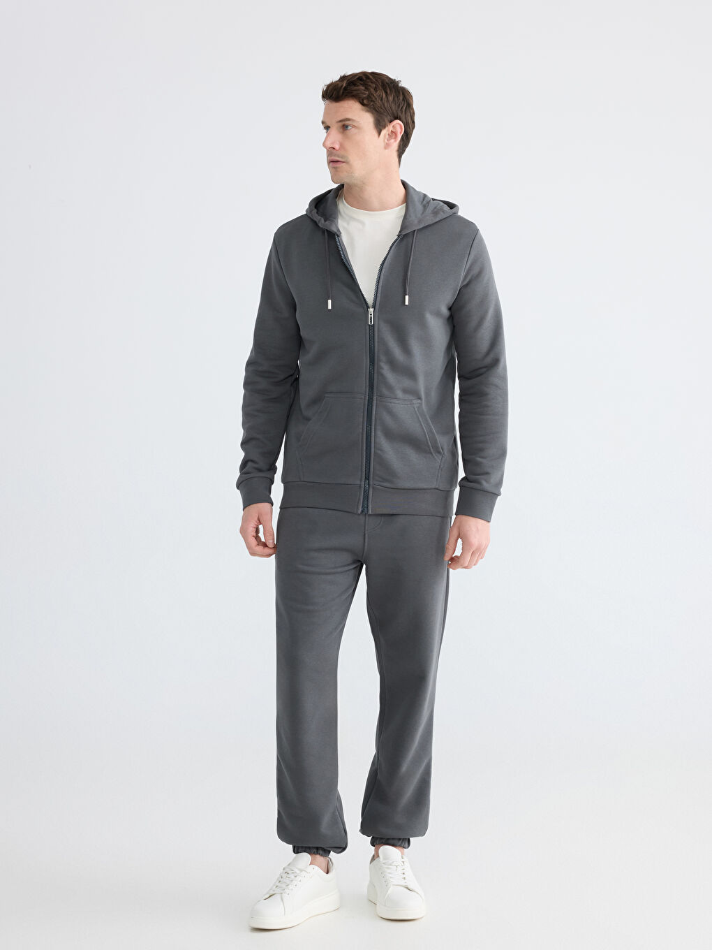 سویتشێرتی زنجیرەدار بە کڵاودار سادە بۆ پیاوان-1