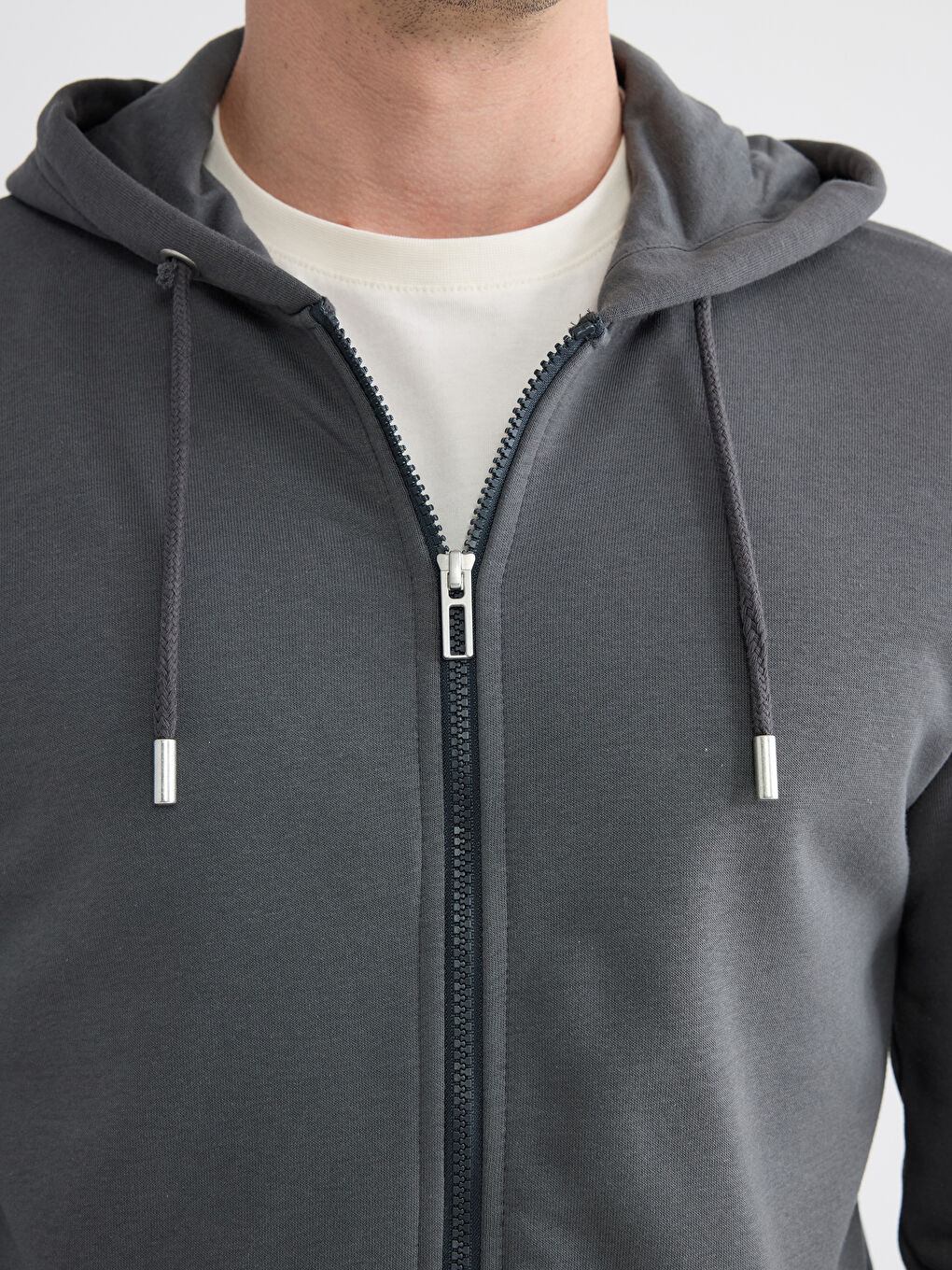 سویتشێرتی زنجیرەدار بە کڵاودار سادە بۆ پیاوان-2