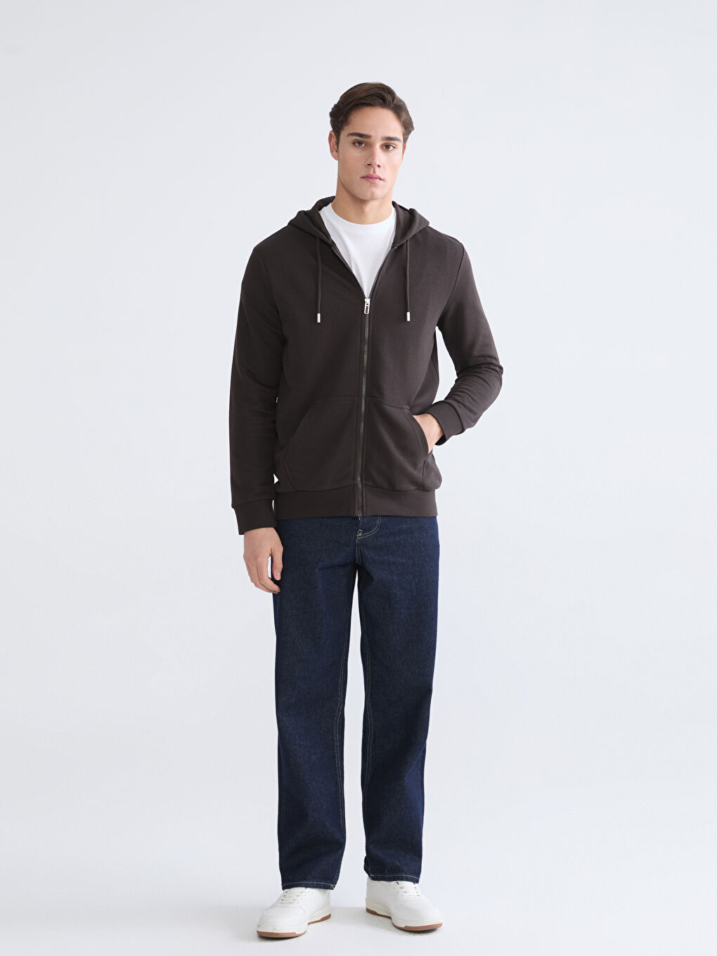 سویتشێرتی زنجیرەدار بە کڵاودار سادە بۆ پیاوان-1