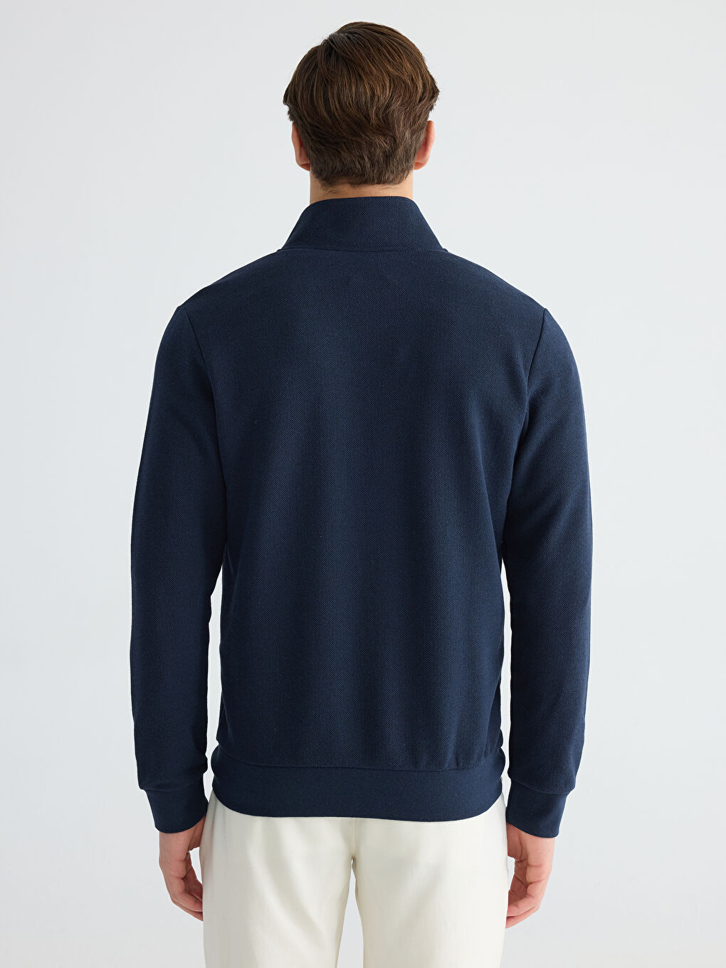 سویتشێرتی چاپکراوی یه‌خه‌ی مل بەرز بۆ پیاوان بە زنجیر-3