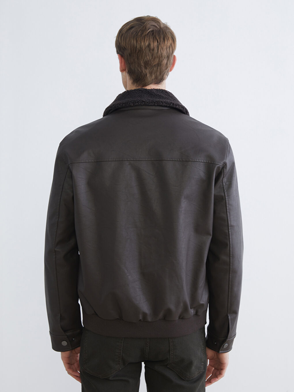 Kahverengi Standart Kalıp Kürk Yaka Erkek Deri Görünümlü Mont-4