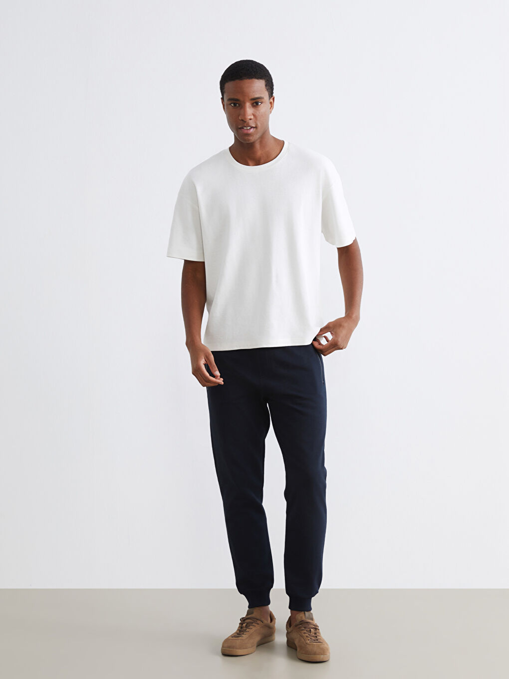 Lacivert Standart Kalıp Fermuarlı Cepli Erkek Jogger Eşofman Altı