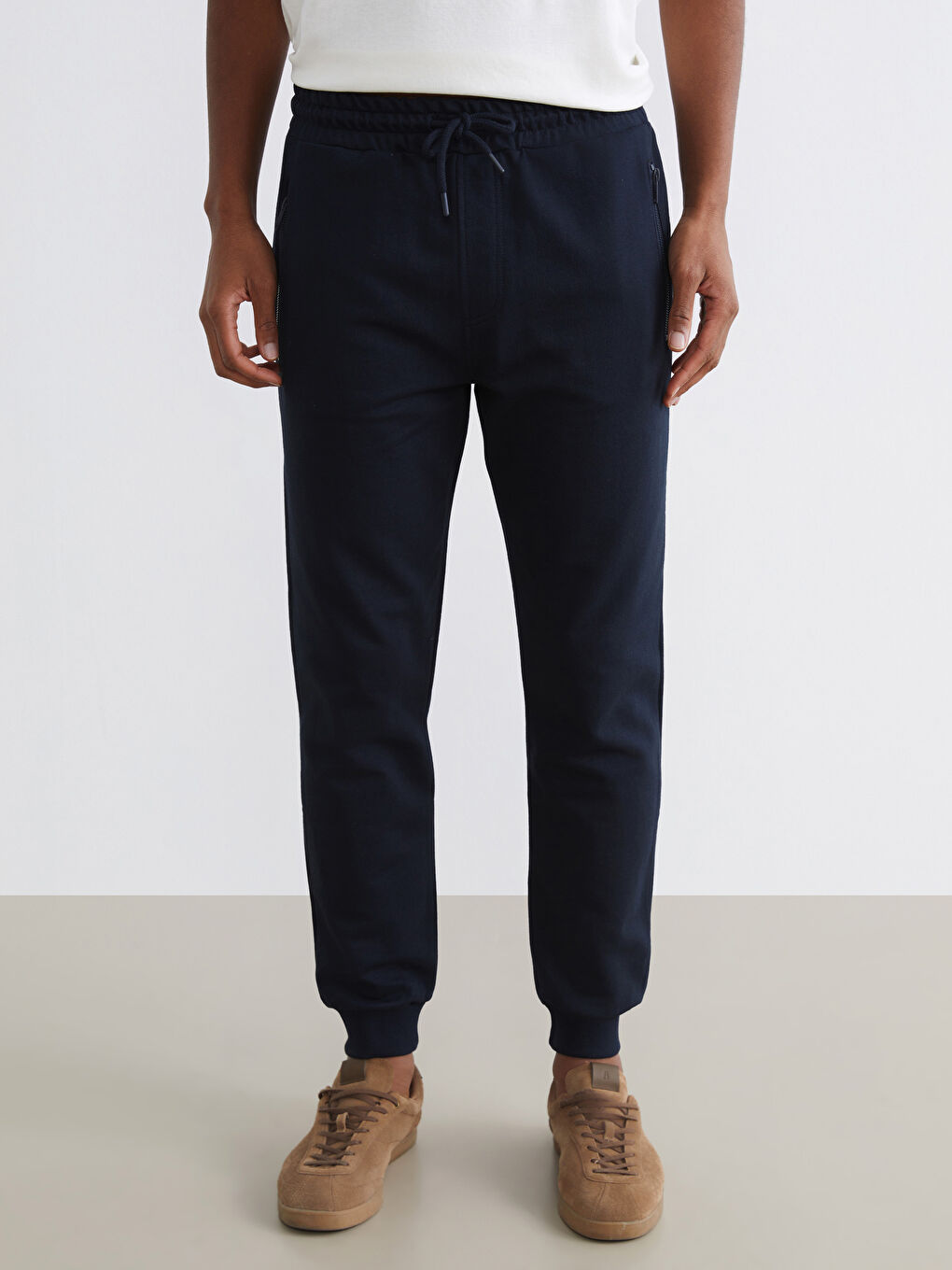 Lacivert Standart Kalıp Fermuarlı Cepli Erkek Jogger Eşofman Altı-1