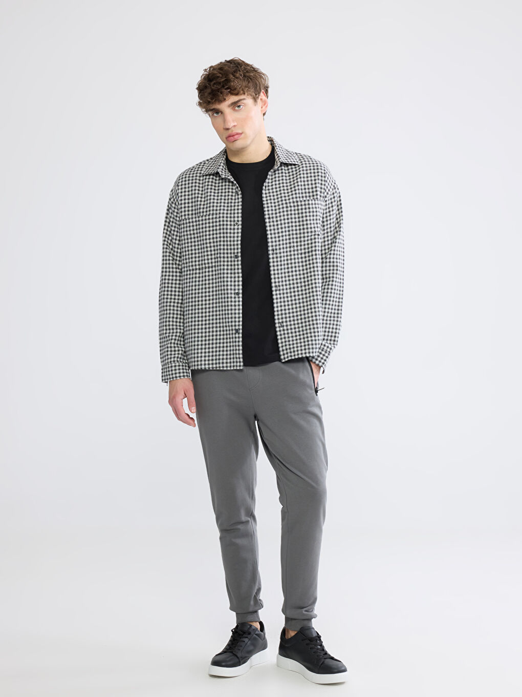 Gri Standart Kalıp Fermuarlı Cepli Erkek Jogger Eşofman Altı