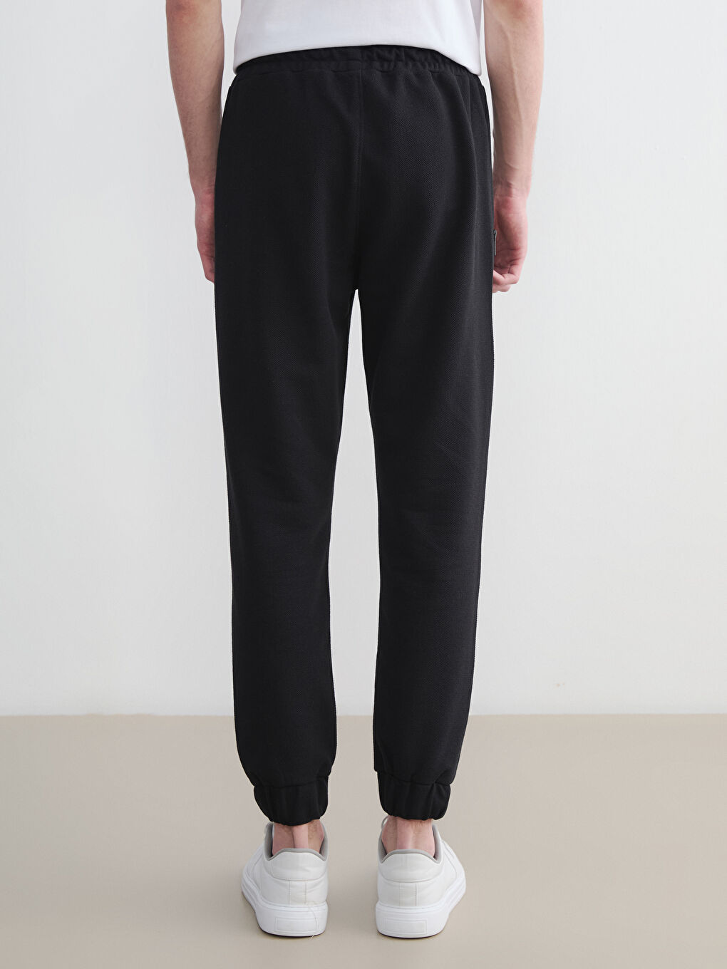 Siyah Standart Kalıp Erkek Eşofman Altı-3