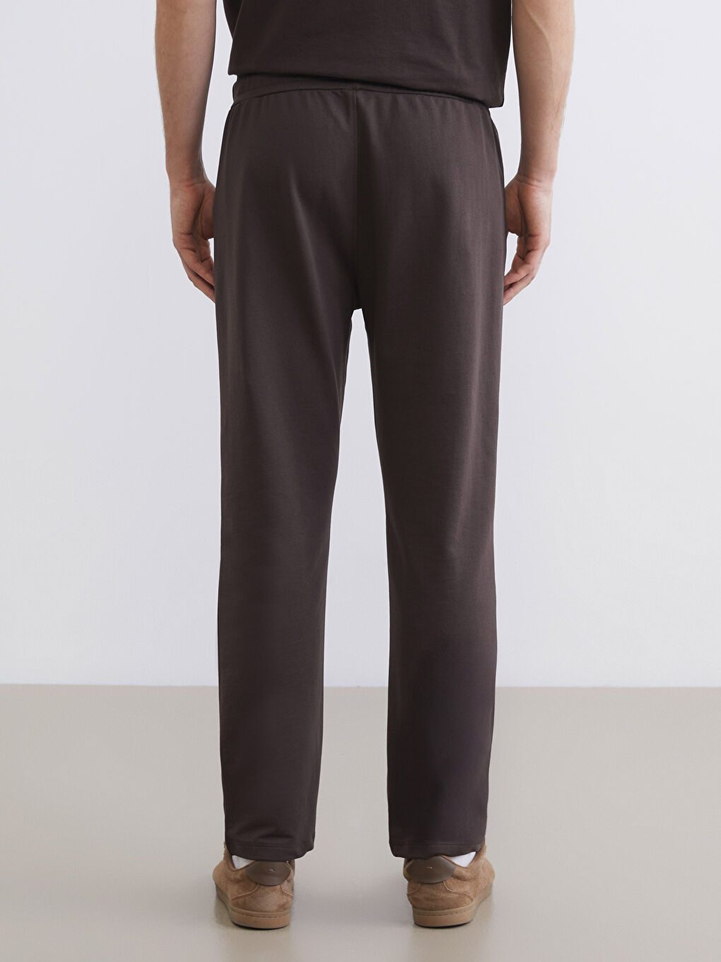 Man BROWN Sweatpants-3