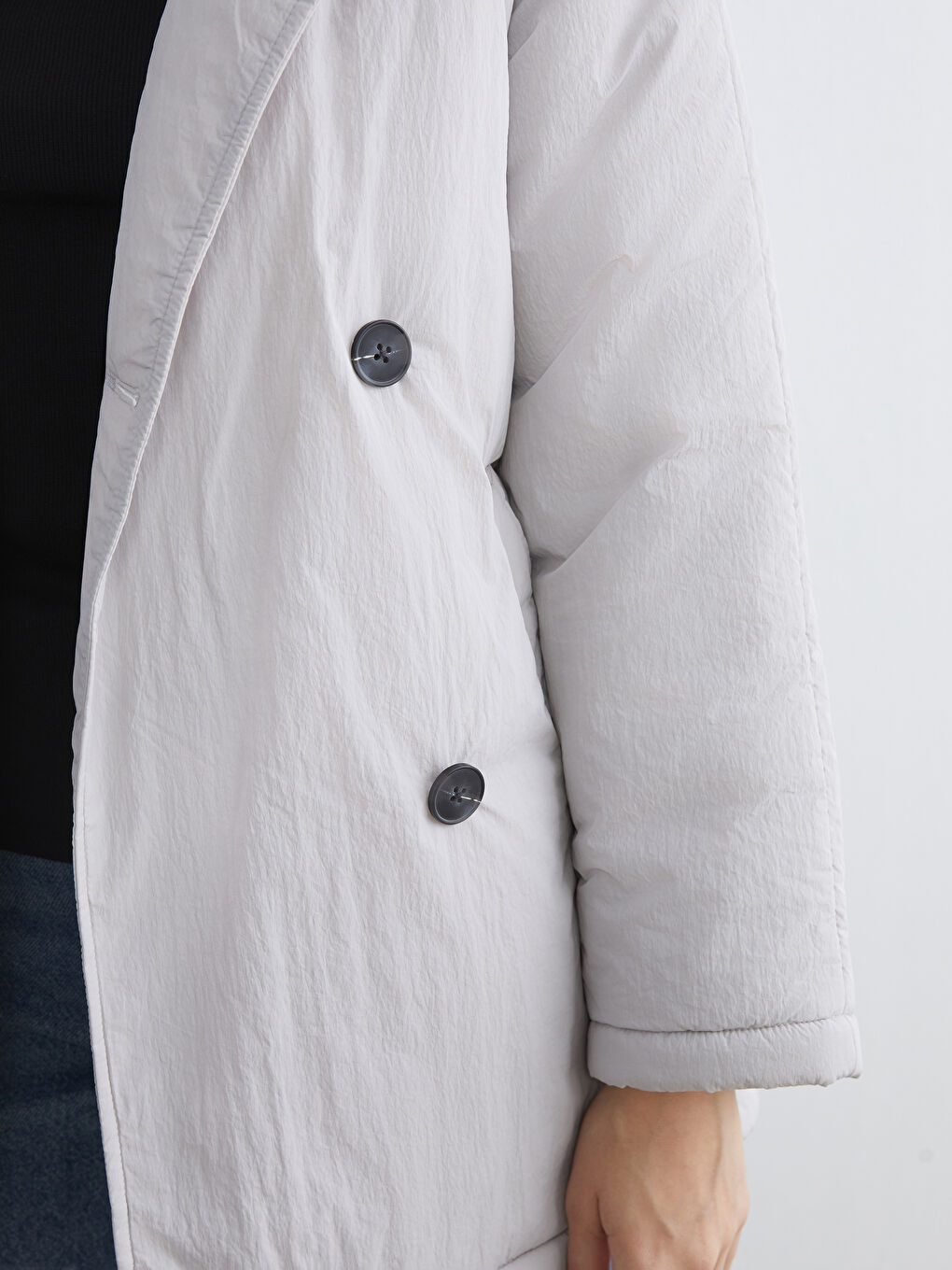 Ženska jakna sa postavom i kragnom košulje-2