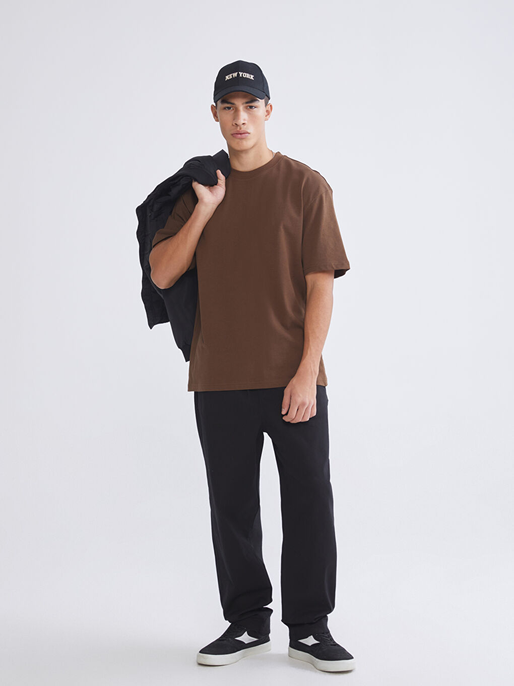 Kahverengi Bisiklet Yaka Erkek Tişört-1